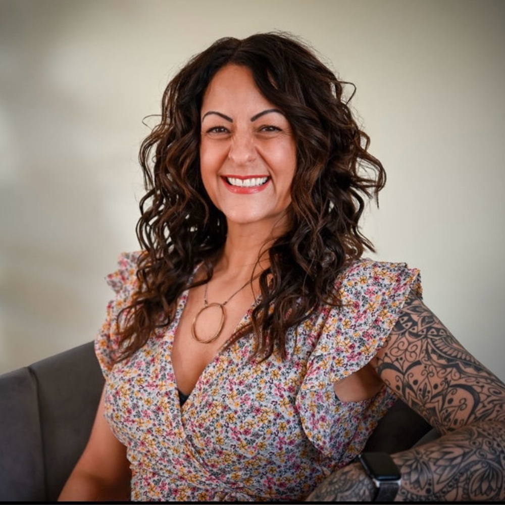 Meet your Posher, Dana